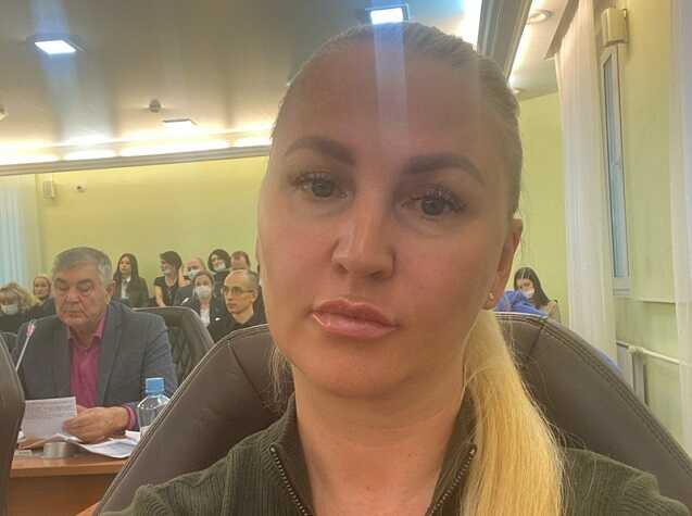 Анжелика Белоусова — депутатка на полставки