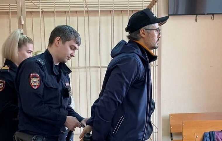 Суд отправил бывшего начальника управления мэрии Новосибирска Сальникова в колонию
