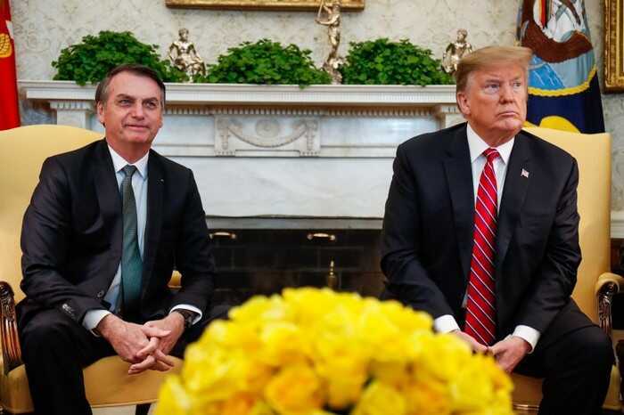 Лула осудил «вмешательство» Трампа в суд над Болсонару и пригрозил ответными мерами