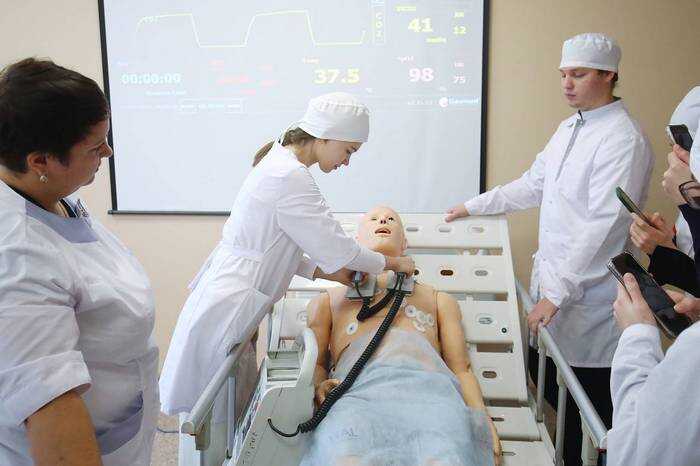 Минздрав планирует перевести все бюджетные места в медицинских вузах на целевую основу